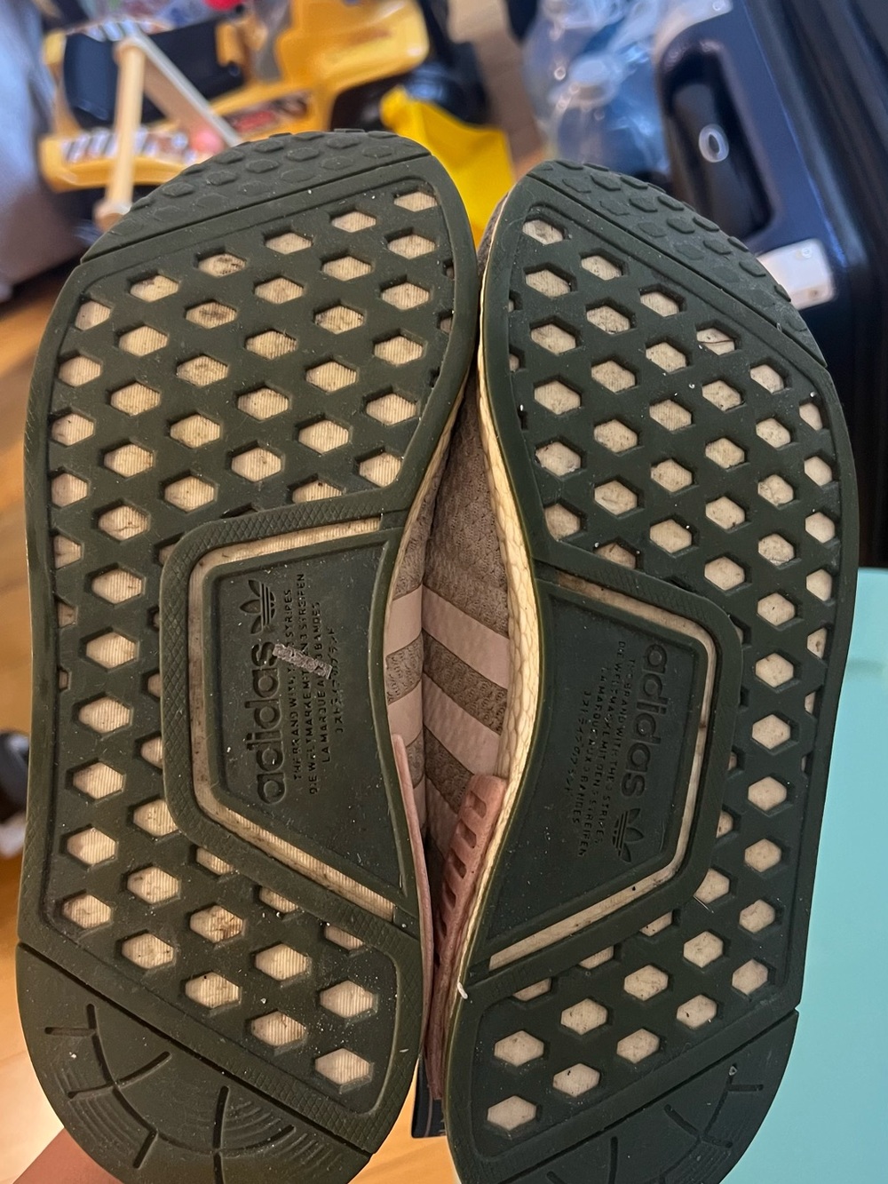 Adidas NMD R1 - Picture 3 of 4